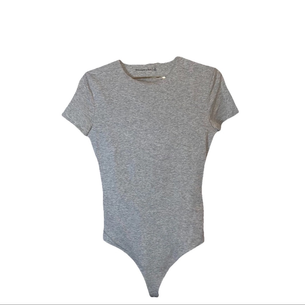 Abercrombie‎ & Fitch Heather Gray Bodysuit Size M Stretch Short Sleeve